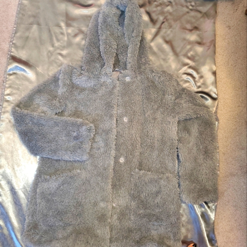 Kenneth Cole fuzzy coat SMALL